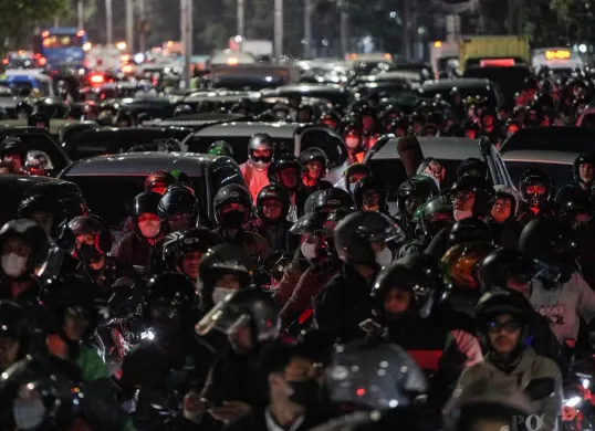 Kemacetan Panjang di Jalan Pejompongan