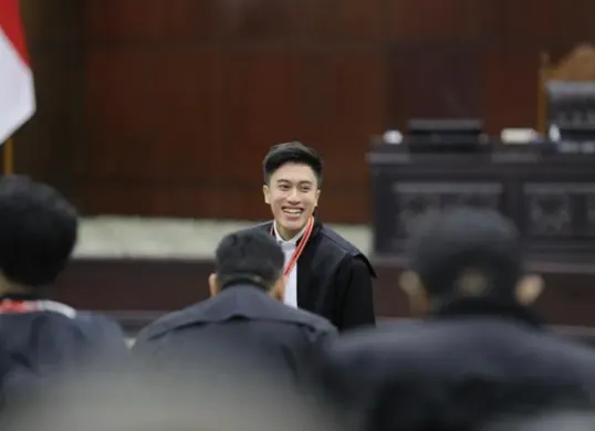 Sangun Ragahdo tengah ramai diperbincangkan publik setelah mendampingi Tasya Farasya dalam sidang perceraian dengan Ahmad Assegaf. (Sumber: Instagram/@ragahdo)