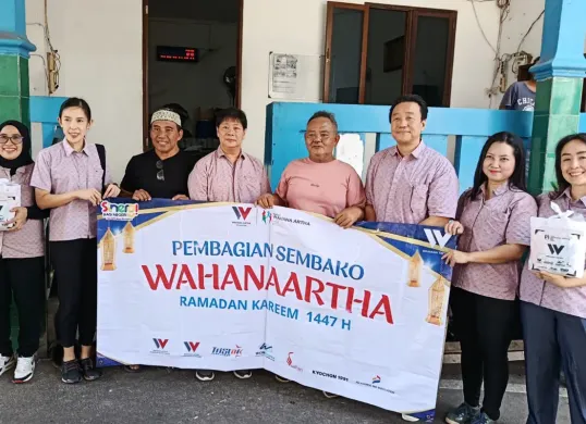 Wahana Artha Group (WAG) memberikan bantuan kepada masyarakat melalui program Corporate Social Responsibility (CSR) yang berkelanjutan. (Sumber: Wahana Artha Group)