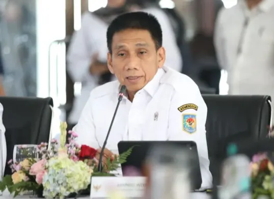 Wamendagri Akhmad Wiyagus saat rakor Pengembangan Jaringan Jalur Kereta Api Nasional di Stasiun Tanah Abang Baru, Jakarta Pusat, Rabu, 22 April 2026. (Sumber: Dok. Istimewa)