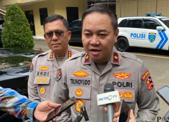 Kepala Biro Penerangan Masyarakat Divisi Humas Polri, Brigadir Jenderal Polisi Trunoyudo Wisnu Andiko menerangkan kasus Syekh Ahmad Al Misry. (Sumber: Poskota/ Ali Mansur)