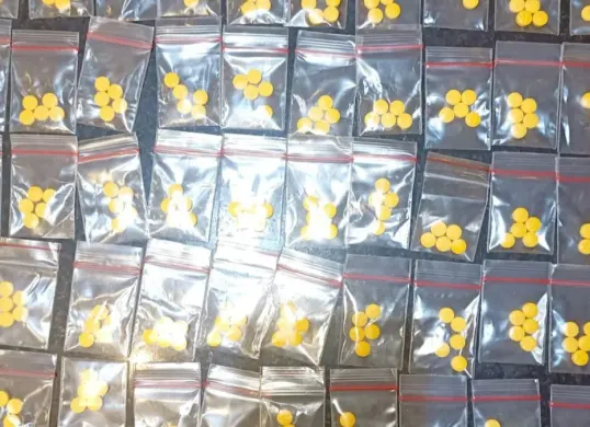 Barang bukti yang berhasil diamankan oleh pihak kepolisian dari kedua pelaku. (Sumber: Istimewa)