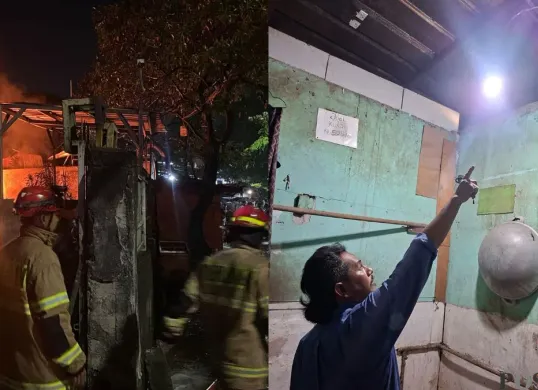 Komari, pedagang kusen kayu madura menunjukam plafon kamar mandi yang gosong akibat terbakar, Senin, 27 April 2026. (Sumber: Poskota/Angga Pahlevi)