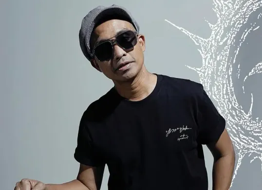 Ibunda bassist Slank, Ivan Kurniawan Arifin atau yang lebih dikenal sebagai Ivanka Slank, Nikma Arifin binti Muchsin, meninggal dunia pada Senin, 3 Agustus 2026. (Sumber: Instagram/@greenslank)