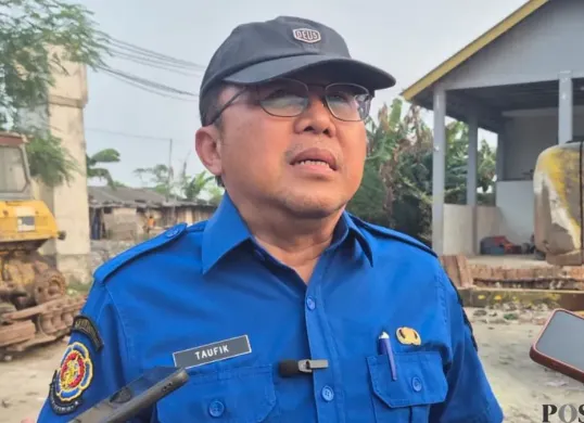 Kepala BPBD Kabupaten Tangerang, Achmad Taufik. (Sumber: Poskota/Veronica Prasetio)