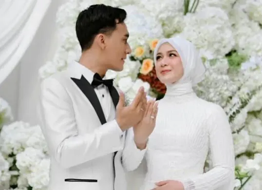 Mazaki Ahmad resmi menikahi Dea Annisa pada 9 Agustus 2026. (Sumber: Instagram)