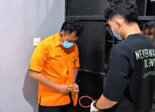 Sosok Saepul alias Saepullah, 26 tahun tersangka pembunuhan disertai mutilasi terhadap Kunaefi, 51 tahun di Depok, pernah menjadi guru Matematika. (Sumber: Istimewa)