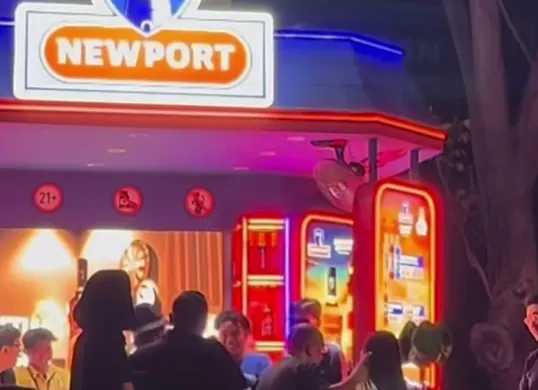 Brand miras Newport dikecam publik usai mengadakan challenge atau tantangan hafalan Alquran berhadiah minuman keras. (Sumber: Threads/Hilmi Firdausi)