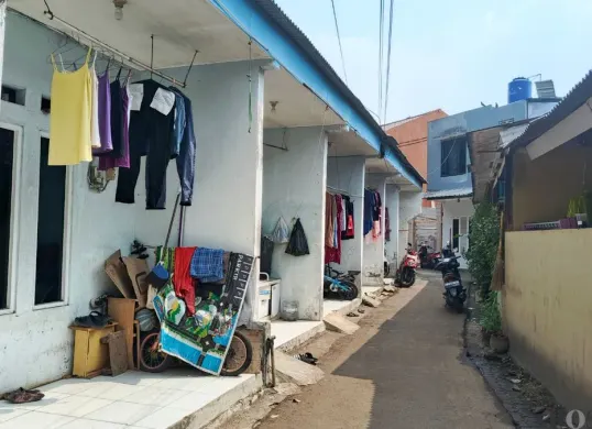 Deretan rumah kontrakan di kawasan Pondok Ranji, Ciputat Timur, Kota Tangerang Selatan, Banten, Selasa, 11 Agustus 2026. (Sumber: Poskota/Ali Mansur)