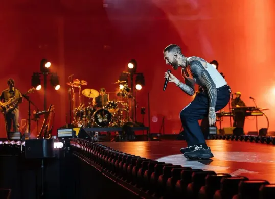 Maroon 5 dijadwalkan kembali menggelar konser di Jakarta International Stadium (JIS) pada 5 Februari 2027. (Sumber: Instagram/@maroon5)