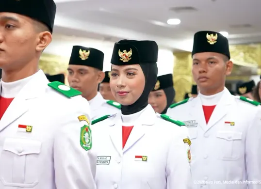 Link live streaming Upacara Penurunan Bendera HUT ke-81 RI di Istana Merdeka, Jakarta, pada Senin sore, 17 Agustus 2026. (Sumber: YouTube/Sekretariat Presiden)