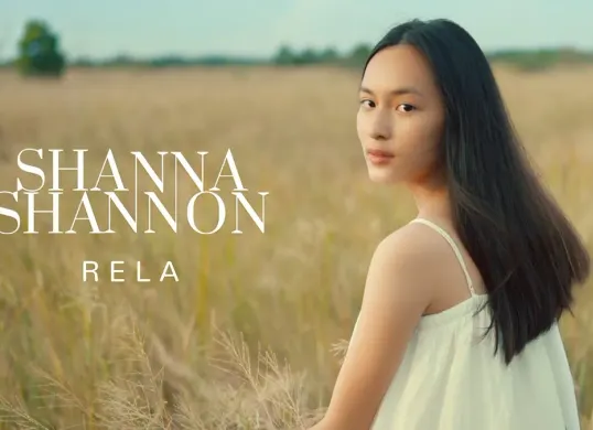 Shanna Shannon di lagu rela (Sumber: Youtube)