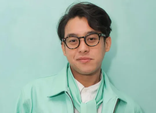 Penyanyi sekaligus  penulis lagu Ardhito Pramono resmi mengajukan gugatan perdata terhadap PT Sony Music Entertainment Indonesia. (Sumber: Instagram/@ardhitopramono)