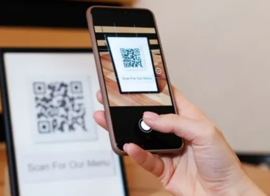 Bank Indonesia memperluas kebijakan MDR QRIS 0 persen yang dijadwalkan mulai berlaku pada 1 Oktober 2026 untuk mendorong efisiensi transaksi digital. (Sumber: Wikimedia Commons)