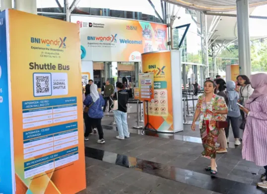 Rute ke BNI Wondrx 2026 pakai KRL, Bus Gratis, dan Transjakarta. (Sumber: Istimewa)