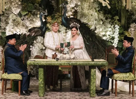 Chika Yenalovy resmi menjadi istri Rizky Irmansyah dalam prosesi pernikahan yang digelar di Jakarta Convention Center (JCC), pada Minggu, 23 Agustus 2026. (Sumber: X/@LambeSahamjja)