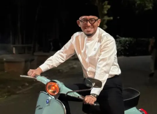 Dahnil Anzar memberikan klarifikasi terkait tudingan yang menyebut Dokter Naya sebagai pelakor. (Sumber: Instagram/@dahnil_azhar_simanjuntak)