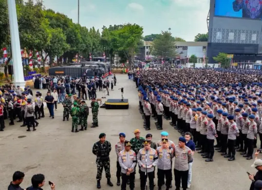 Polda Metro Jaya mempersiapkan pengamanan untuk mengamankan aksi demonstrasi di depan Gedung DPR/MPR, Jakarta Pusat, Kamis, 27 Agustus 2026. (Sumber: Polda Metro Jaya)