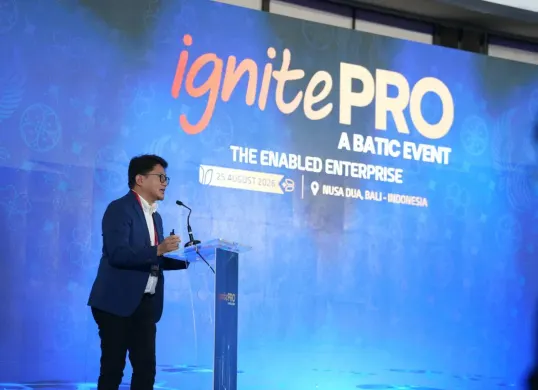 Direktur Pengembangan Ekosistem Digital, Kementerian Komunikasi dan Digital RI, Sonny Hendra Sudaryana memberikan paparan pada forum ignitePRO sebagai bagian dari rangkaian BATIC 2026. (Sumber: Dok. Istimewa)