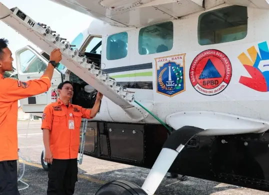 Pemprov Jakarta melaksanakan modifikasi cuaca sebagai upaya menghadapi dampak musim kemarau sekaligus menekan polusi udara. (Sumber: Dok. Istimewa)