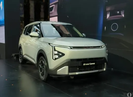 The All New Carens di IIMS 2026. (Sumber: Poskota/Dimas Prassetyo)