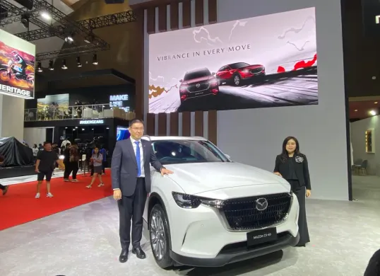 Mazda hadir di IIMS 2026 dengan menghadirkan pembaruan pada model The New Mazda CX-60 Sport. (Sumber: Poskota/Herdyan Anugrah Triguna)