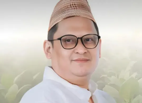 Sosok Crazy Rich Madura, Haji Khairul Umam atau akrab disapa Haji Her. (Sumber: Instagram/@maduraspezial)