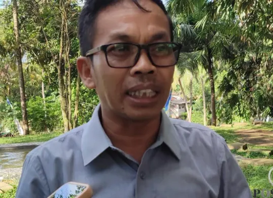 Kepala DPMPD Pandeglang, Muslim Taufik. (Sumber: Poskota/Samsul Fatoni)