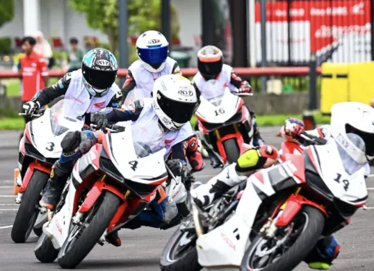 Program Astra Honda Racing School yang lahirkan pembalap muda. (Sumber: AHM)