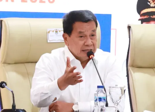 Potret Bupati Tangerang, Maesyal Rasyid yang menjelaskan terkait kuota serta program mudik gratis Pemkab Tangerang 2026. (Sumber: Poskota/Veronica))