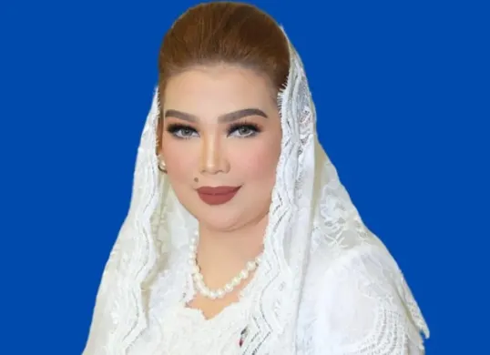 Profil Syarifah Suraidah atau Bunda Harum, istri Gubernur Kaltim yang jadi sorotan. (Sumber: Instagram/@syaridahsuraidahharum)