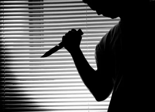 Cinta Ditolak, Aksi Brutal Terjadi di Ruang Seminar Mahasiswi Jadi Korban Pembacokan (Sumber: Pinterest)