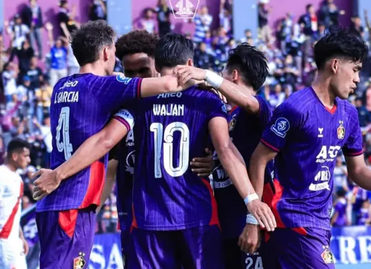 Persik Kediri meraih kemenangan dramatis 2-1 atas PSBS Biak dalam lanjutan BRI Super League 2025/2026. (Sumber: Instagram/@persikofficial)