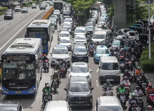 Lokasi ganjil genap Jakarta hari ini, Senin, 21 September 2026 salah satunya di Jalan MT Haryono. (Sumber: Poskota/Bilal Nugraha Ginanjar)