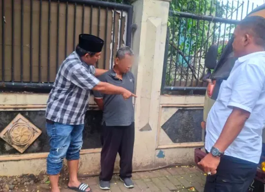 Pedagang takoyaki di Kalideres Jakbar ditangkap usai diduga mencabuli anak dibawah umur. (Sumber: istimewa)