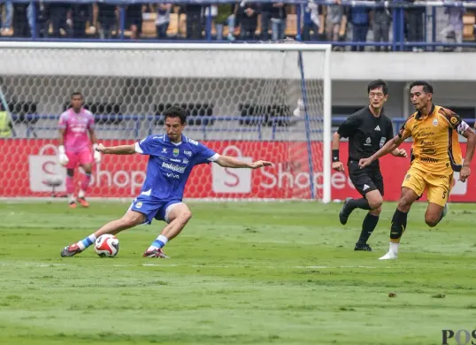 Pertandingan antara Persib vs Persija di BRI Super League 2025/2026. (Sumber: Poskota/Bilal Nugraha Ginanjar)
