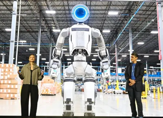 Hyundai Motor Group memaparkan strategi AI Robotics di CES 2026. (Sumber: Hyundai)