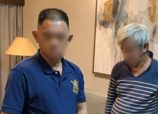 Tim Gabungan BNN bersama Bea Cukai berhasil mengamankan dua orang WNA dari penggrebekan Lab Narkotika Jaringan Internasional beserta barang bukti. (Sumber: Humas BNN)