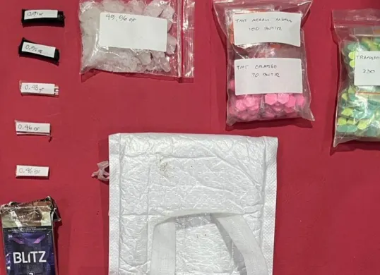 Barang bukti narkoba disita dari bandar pasangan suami istri di Jakarta, Selasa, 20 Januari 2026. (Sumber: Dok. Polda Metro Jaya)