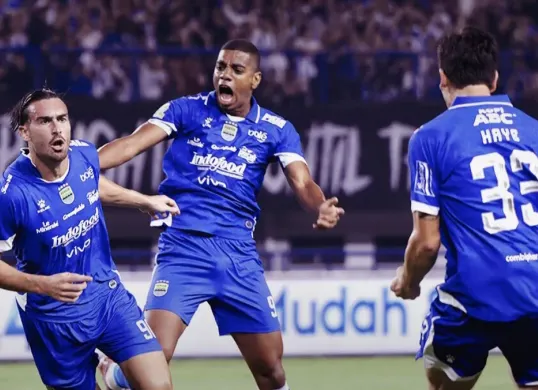 Para pemain Persib Bandung di Stadion Gelora Bandung Lautan Api. (Sumber: Instagram/@persib)