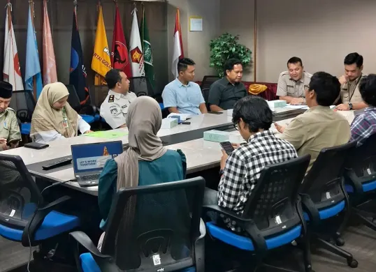 Bakesbangpol DKI Jakarta menggelar rapat koordinasi tim pemantauan orang asing (POA) yang dihadiri lintas sektor, Selasa, 27 Januari 2026. (Sumber: Istimewa)