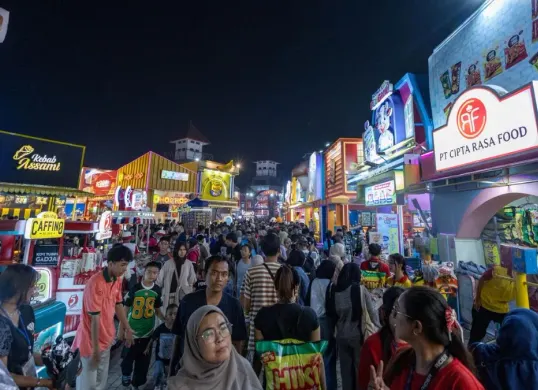 Pengunjung Jakarta Fair Kemayoran 2026 di JIExpo, Jakarta Pusat. (Sumber: Dok. Istimewa)