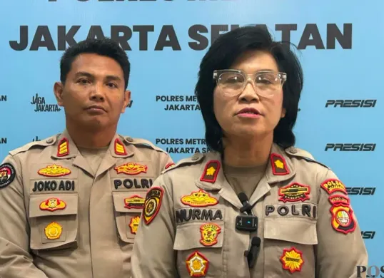 Kapolsek Jagakarsa Kompol Nurma Dewi saat memberikan keterangan pers. (Sumber: Poskota/Ali Mansur)