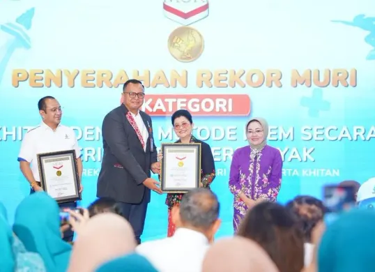 Pemprov Jakarta memecahkan rekor muri khitanan massal gratis dalam rangka Hari Ulang Tahun (HUT) ke-499 Jakarta. (Sumber: Dok. Istimewa)