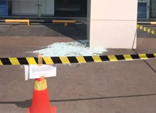 Kaca di kantor BGN, Kebon Sirih, Jakarta Pusat, pecah, Kamis, 9 Juli 2026. (Sumber: Dok. Istimewa)