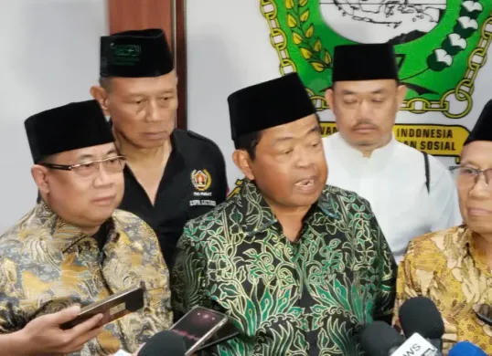 Penasihat Dewan Nasional Indonesia untuk Kesejahteraan Sosial (DNIKS), Idrus Marham saat diwawancarai awak media usai menghadiri Sarasehan Nasional di Kantor DNIKS, Jakarta, Jumat, 10 Juli 2026. (Sumber: Istimewa)