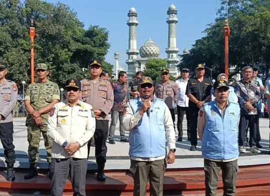 Dirjen Bina Adwil Kemendagri, Safrizal ZA mendorong penguatan peran Satpol PP dan Satlinmas sebagai garda terdepan dalam mewujudkan Indonesia bebas sampah. (Sumber: Dok. Istimewa)