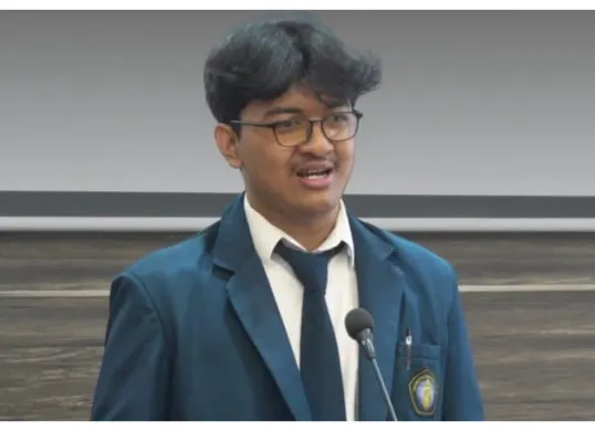 Sosok Rizki Andi Santoso tengah viral usai dikaitkan dengan dugaan kasus pelecehan terhadap seorang mahasiswi Universitas Brawijaya (UB). (Sumber: X/@tempatsampahub)