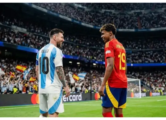 Jadwal Final Piala Dunia 2026 Spanyol vs Argentina. (Sumber: X/@insidefolkative)