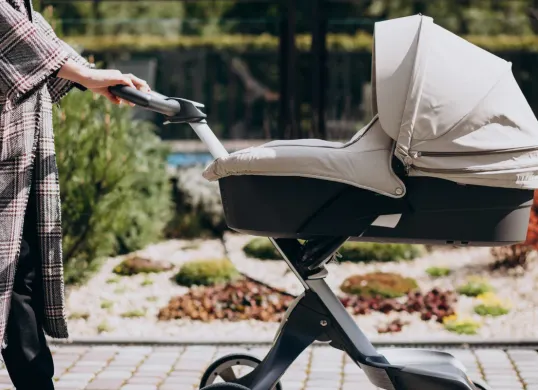 Ilustrasi. Hotel berbintang lima di Jakarta yang larang pengunjung membawa stroller menggunakan lift. (Sumber: Magnific/senivpetro)